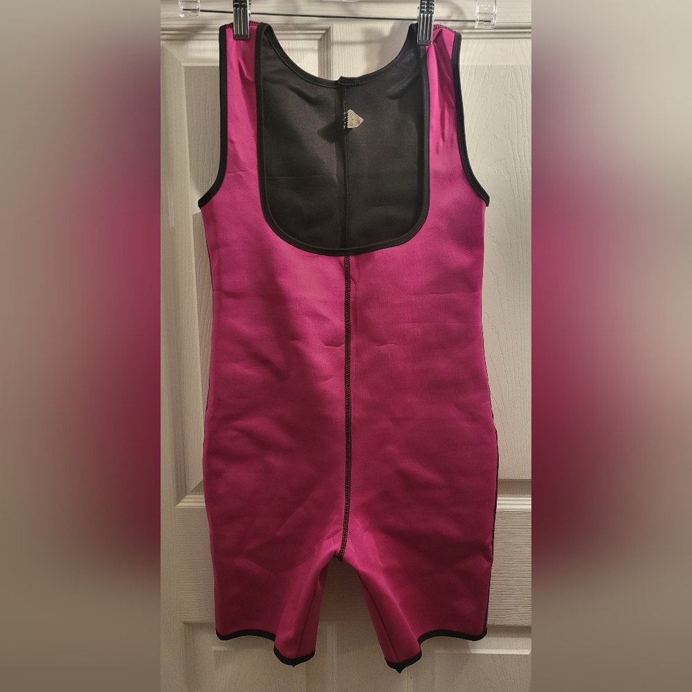 Vibrant Pink and Black Xl Sauna Suit For Workouts